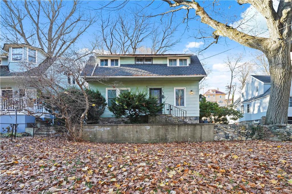 Single Family in Yonkers - Parkview  Westchester, NY 10708