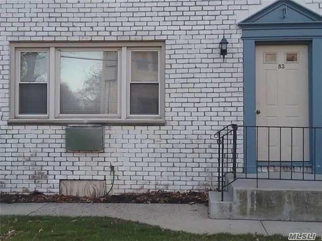 Bright End Unit, King Size Bedroom With Deck. Updated Kitchen With New Gas Stove. Hardwood Floors Throughout, Full Bath, Large Living Room. Maintenance $800.00 Includes Taxes, Heat, Water, Gas Cooking, Sewer, Insurance, Landscaping, Snow Removal, Pool, Laundry Room And Dog Walk. Close To Lirr And Shopping