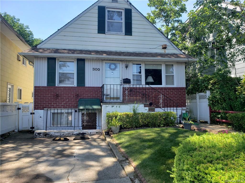 Listing in Elmont, NY