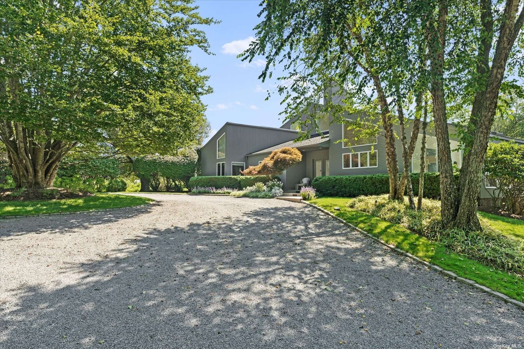 Single Family in Quogue - Wildwood  Suffolk, NY 11959