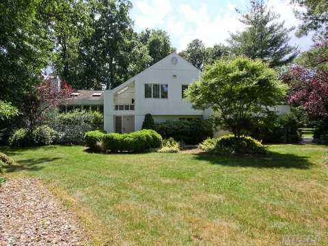 This 4 Bdrm, 3.5 Bth Split In The Gates Boasts Expanded Family Rm W/ Frpl, Fdr W/  Sliders To Deck, Mstr Bdrm Ste W/ Steam Shower, Great  Open Flr Plan & Full Bsmnt W/ .5 Bth. Sits On 1+ Beautifully Landscaped  Acres W/ Ig Gunite Pool, 2 Car Garage, Syosset Schools.