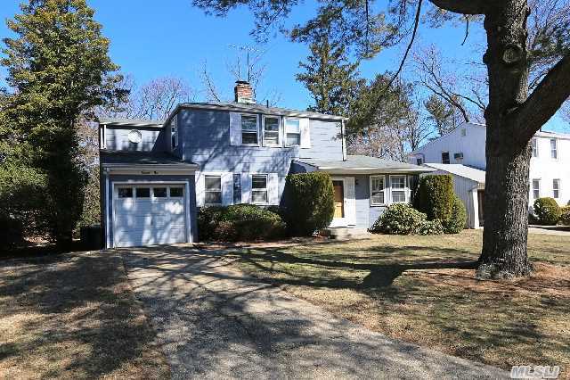 Lovely Side Hall Colonial Features 3 Brs,  2.5 Bths In South Park Neighborhood. Lots Of Positives Including Gas Heat,  Gas Cooktop,  Central Air And Low Taxes. Roslyn Schools. Close To Shopping And Transportation. Taxes Do Not Include Enhanced Star Exemption Of $2, 551.74