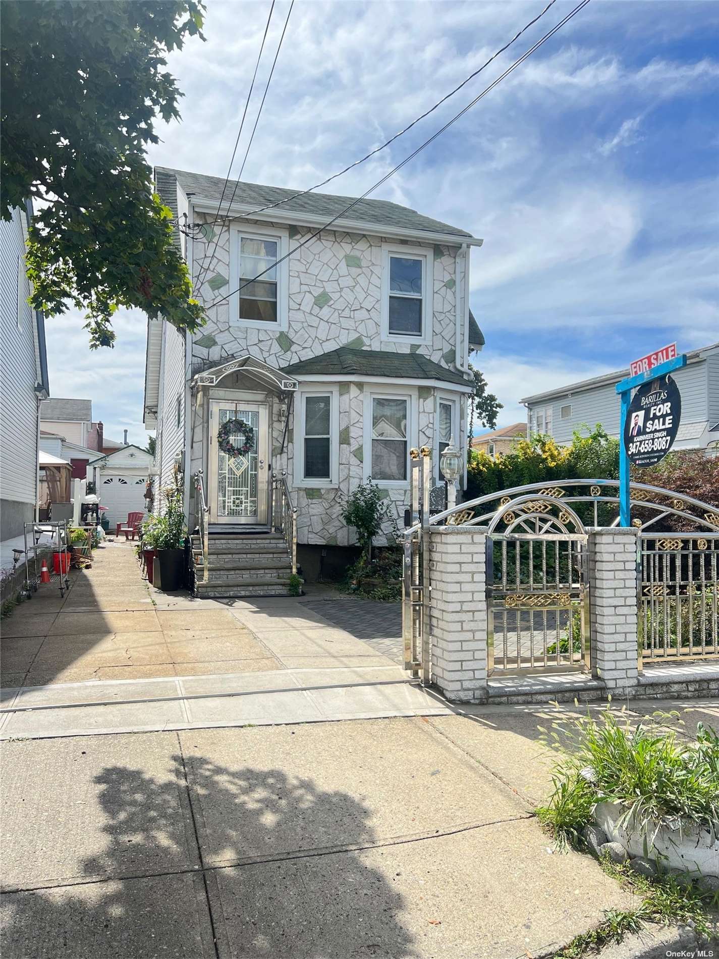 Single Family in South Ozone Park - 133rd Ave  Queens, NY 11420