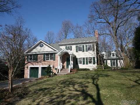 Mint Home Tucked Away On 1/3 Acre. Lr W/Gas Rpl. Dr, Spacious Country Eik W/ 14' Ceilings And Top Of The Line Appliances. French Pocket Doors To Great Room W/Cathedral Ceilng And Fpl. Huge Mb W/Luxury Bath. 4 Additional Bedrooms & 2 Full Baths. Beautifully Landscaped Property. 2 Car Garage, Cac, Sprinkler, Alarm. Walk To Town And Rr.