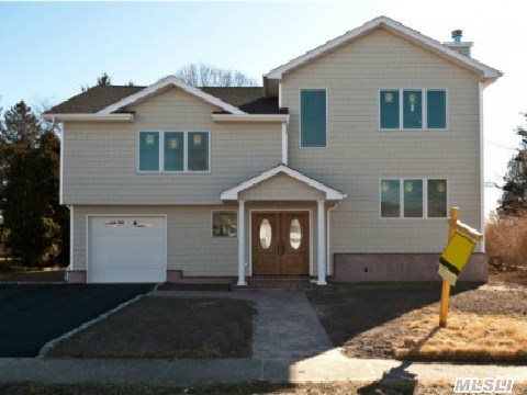 Welcome! Step Into The Magnificent 4 Bedroom, 4 Full Baths At 20 Pine St. In The Highly Regarded Town Of Plainview Ny.  Property Is A Splendid New Construction Consisting Of 3,175 Sf Of Comfortable And Spacious Living. This One Of A Kind Home Features A Marble Jacuzzi In The Master Suite, All Wood Floors, Top Line Appliances, Beautiful Kitchen Finishes And A 1 Car Garage.