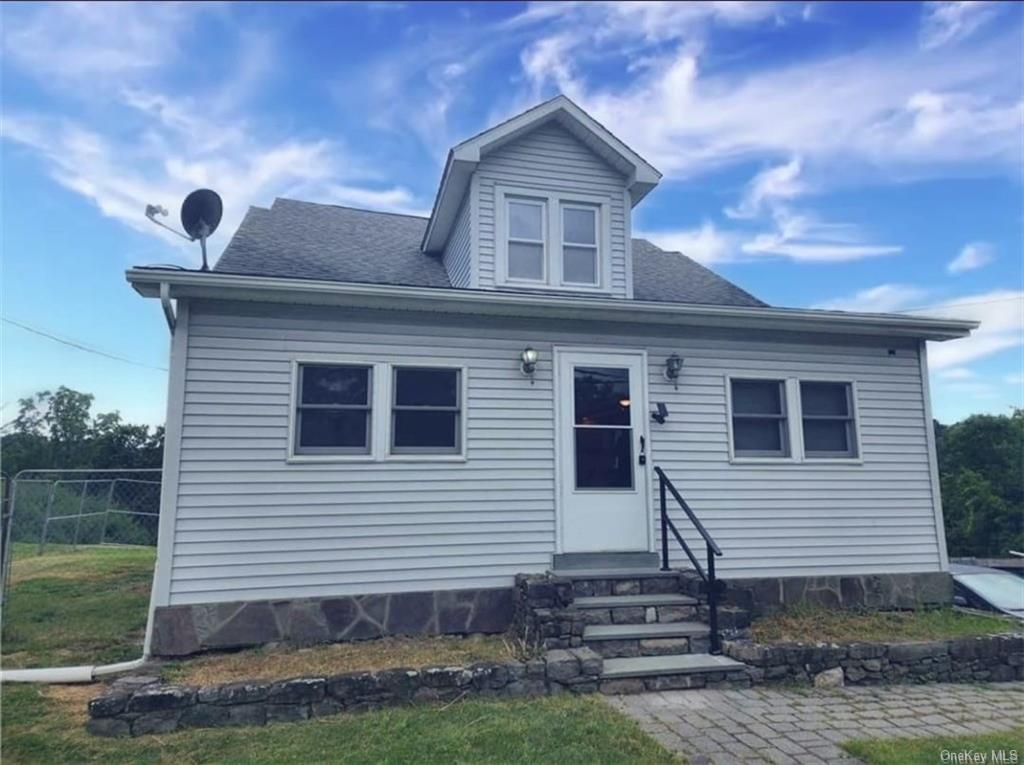 Single Family in Newburgh - State Route 32  Orange, NY 12589