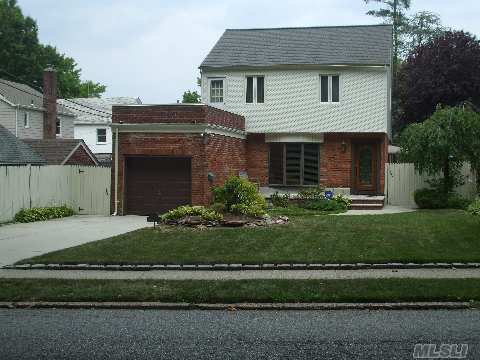 Brick & Frame Colonial Situated On An Oversized 52/150 Lot With Room For A Pool.On Oakland Gardens Section Of Bayside. Features 3 Bedrooms/ 1.5 Baths. New Kitchen With Granite Countertops And Upgraded Appliances, Large Adjoining Family Room,Hardwood Floor Thoughtout. District 26, Ps 188, Ms 74, Near Xpress Buses And Major Highways And Parks.  