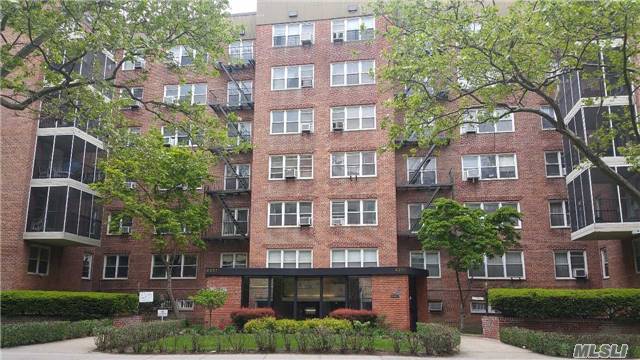 Prime Location Of Elmhurst. Mint And Spacious 2 Bedroom Apartment With Huge Patio On 2nd Floor. New Kitchen And Bathroom. Lots Of Windows And Closets. Pt Doorman. Next To Queens Center. 5 Minutes To M&R Train.