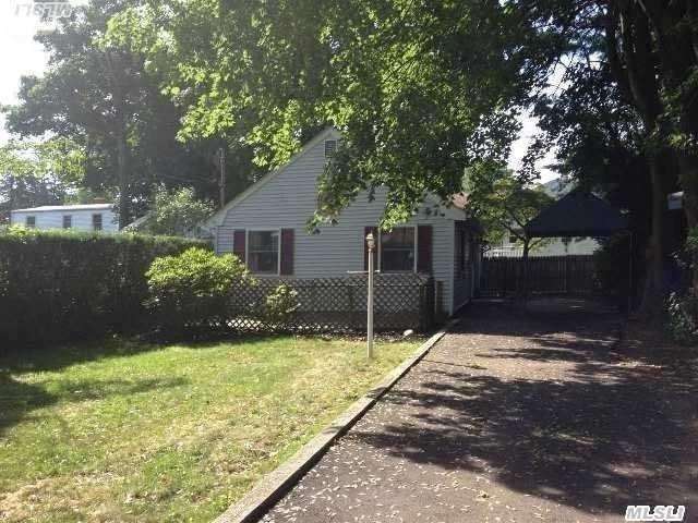 Move Right In. Appearance Totally Changed.... $$ Reduction! Such An Easy And Low Cost Home To Maintain....  Great Starter Or Retirement Home,  Hardwood Floors,  Gas Heat,  Sprinkler System,  Outdoor Barbecue Connected To Main Gas Burner