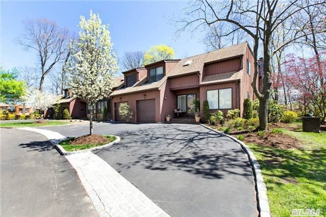 High Point I End Unit. Shows Beautifully Open And Bright - S And W Exposures. Wooded Views. Terracotta Floors. Large Eik To Wrap Deck. 2-Story Dining Area. Step-Down Living Room W/ Fpl. Den/Study. Mbr (W/ Fpl And Sun Deck) + 2 Brs Upstairs. Full, Finished Basement. 1-Car Garage + Circular Driveway!! Deeded Use Of Pool (In/Out), Tennis And Gym. Roslyn Sd.