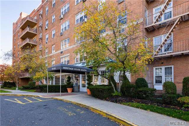 Beautiful Large Condo Minutes Away From Shopping, Dining, South Shore Beaches, Aqueduct Racetrack & Nyc Subways.Features Grand Foyer, L-Shape Living Rm/Fdr Perfect For Entertaining, Large Kitchen Granite Countertops & Back Splash, 2Br Full Bath Plus Mbr With Full Bath & 3 Closets. Taxes $5, 221.00 Less; Star $302.00 & Abatements $1, 451. Annual Property Tax: $3, 468.00