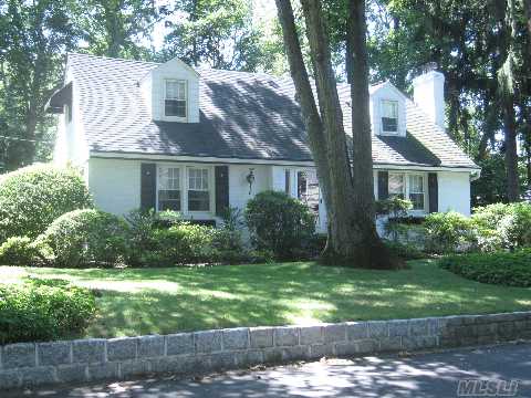 Charming 4 Bedroom, 2 Bath On Lovely Country Lane. Large Formal Living Room With Fireplace, Dining Room And Den Make This A Wonderul Place For Raising A Family.  Large Deck And Private Backyard For Entertaining.  Gn Park District Incl Pool, Tennis, Skating Rink, Boating Marina And Waterfront Park!