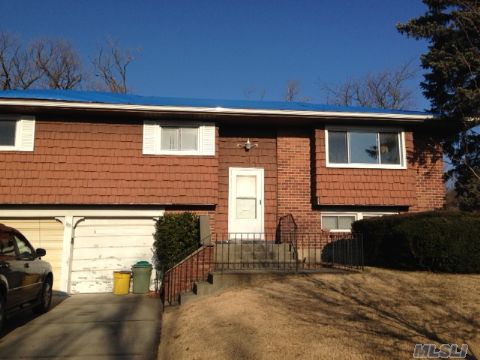 Wonderful Opportunity To Live In Jericho. Gas Heat, 1990'S Kitchen, Den With Fireplace.