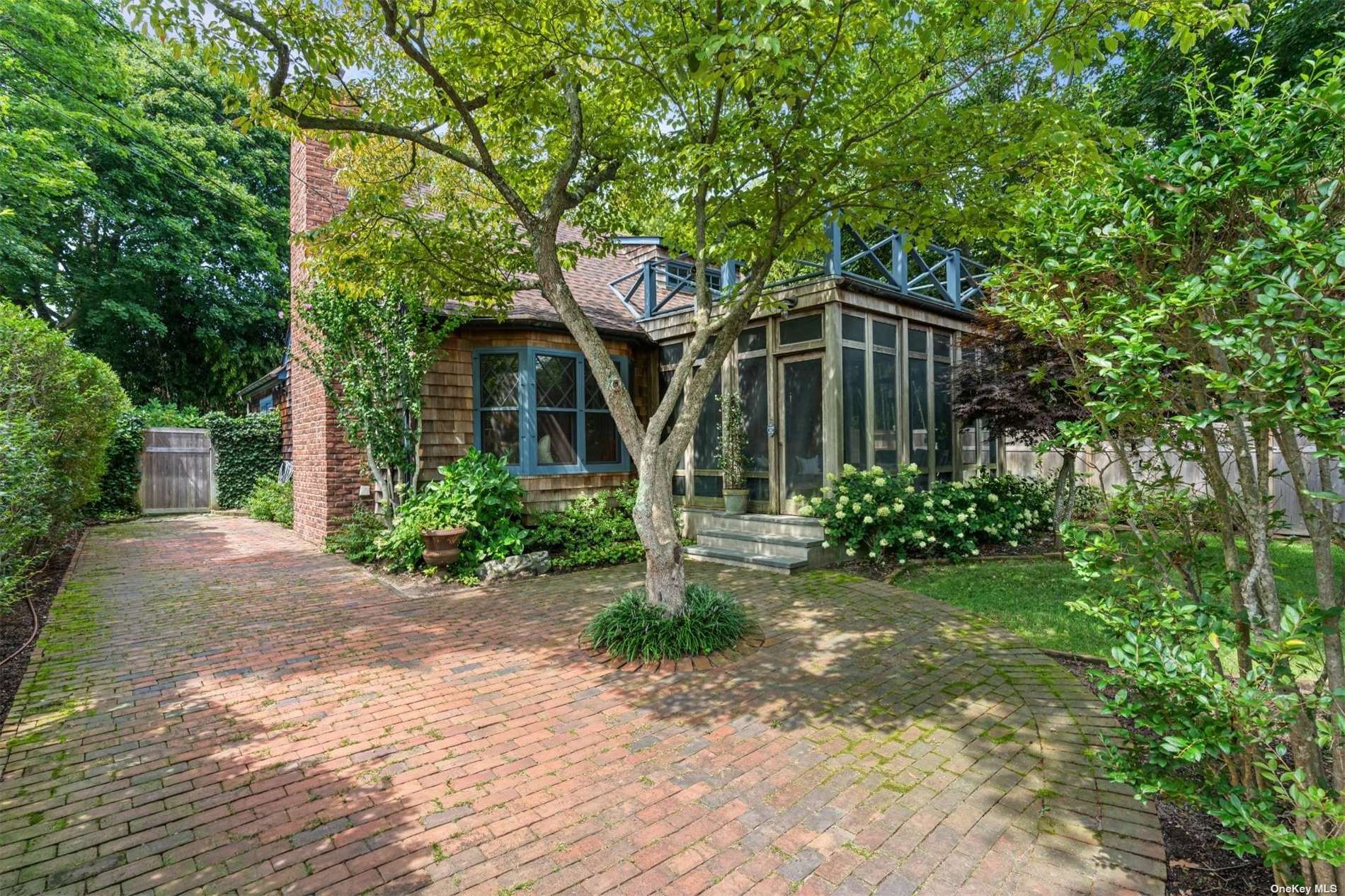 Single Family in Sag Harbor - Hamilton  Suffolk, NY 11963