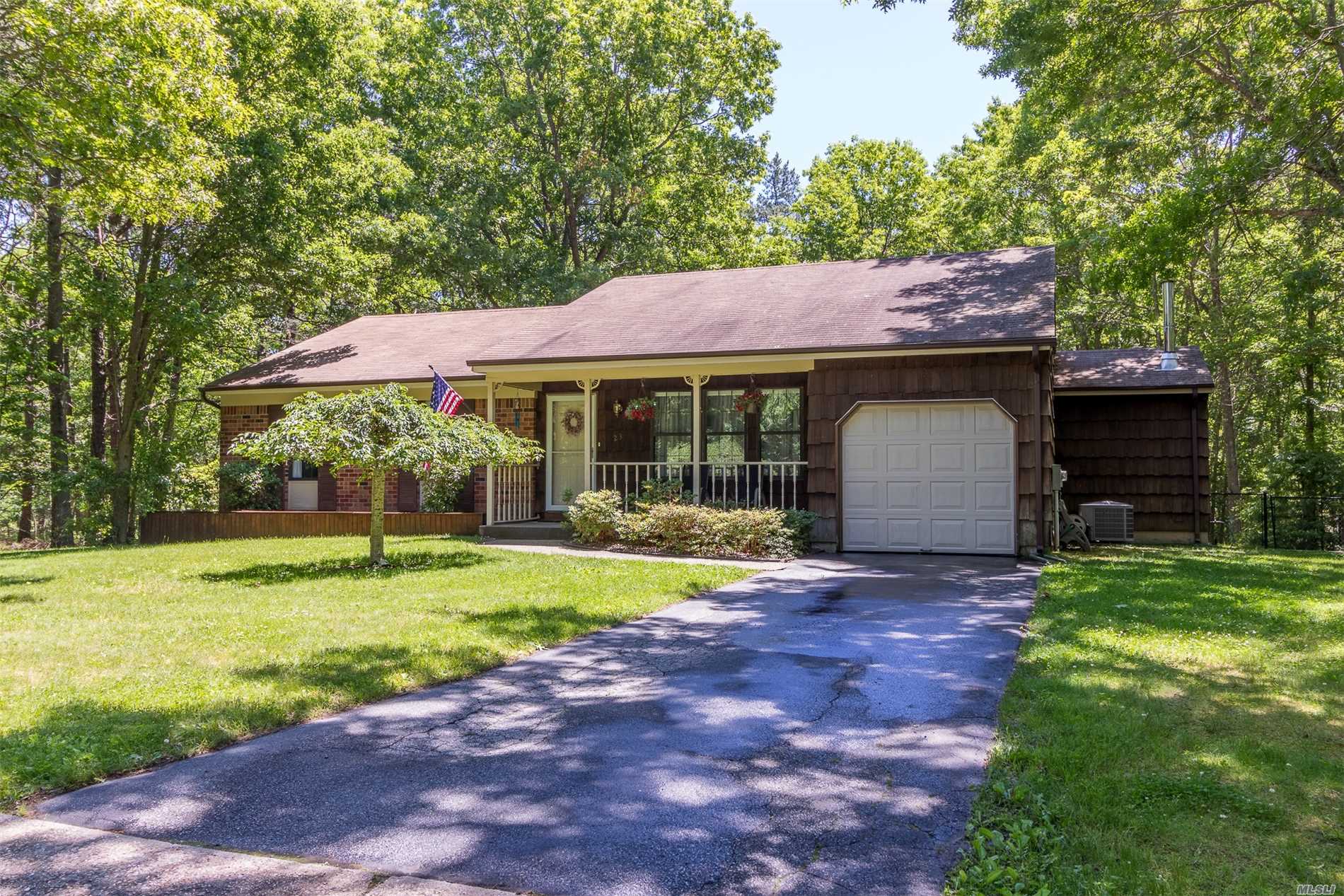 Beautiful Sprawling Ranch - Master Bedroom With Bath, Oak Hardwood Floors, Cac, Air Filtration System. Anderson Windows, Stainless Steel Appliances, New Washer, Dryer, Updated Bath, French Door Leading To Deck, Nestled On 1.43 Acres, Igs, Fenced. Come And See And Fall In Love.