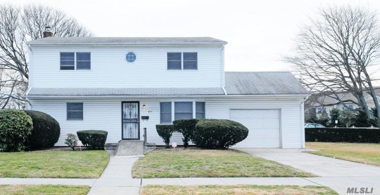 Great Opportunity To Make This 5 Bedroom, 2 Bath, 1, 700 Sq Ft Colonial Your Own. Large Corner Property With Huge Side Lot. Hard Wood Floors. Gas In The Street For Easy Convert. Sd# 13 Valley Stream. Priced To Sell This One Won&rsquo;t Last. Low Taxes!