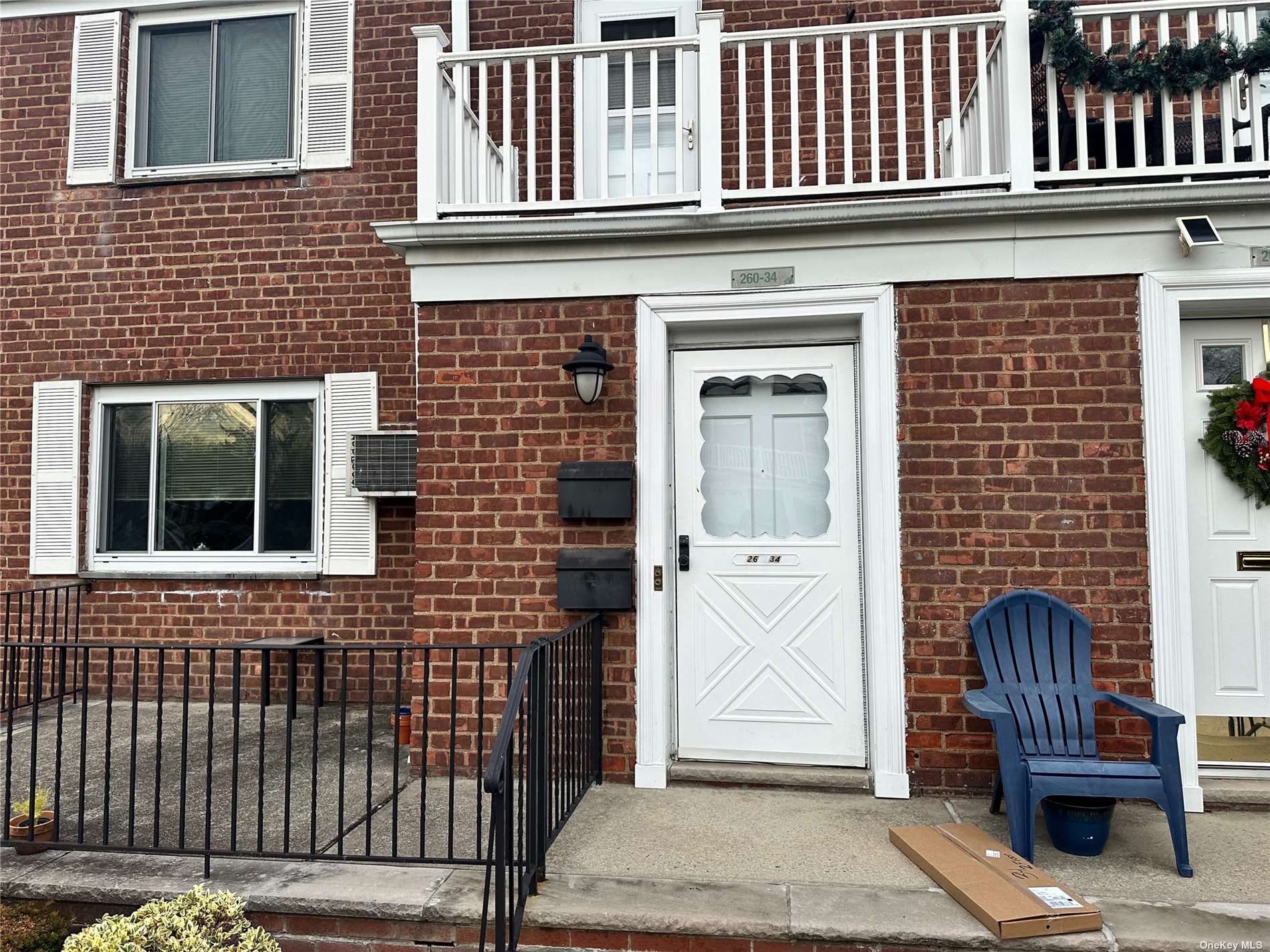 Apartment in Glen Oaks - 74th  Queens, NY 11004