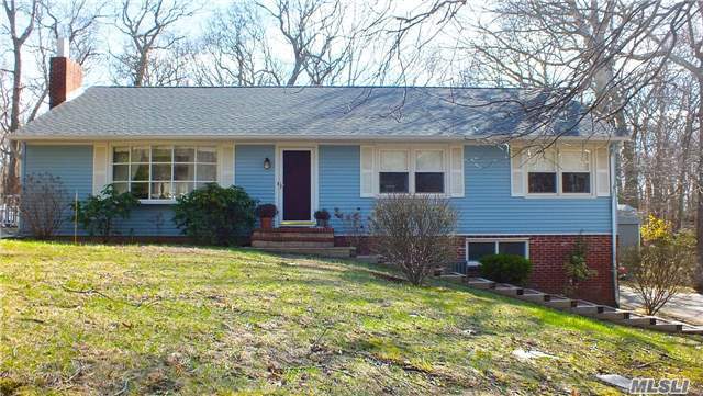 Sunny Spacious Rooms With Open Concept. Great Room With Large Fireplace, Full Dining Room And Cooks Kitchen Leading Onto Enclosed Sunroom Overlooking Park Like Yard. This House Also Has A Beautiful Large Deck Great For Parties, And Comes With Above Ground Pool. Located 1 Long Block To Kenney's Beach.