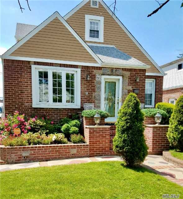 Backyard Perfect For Summer Bbq&rsquo;s, Private Fence In & Brickwork. 1 Car Garage Plus Driveway. Granite Counter Top Kitchen, Tile & Hardwood Floors Throughout.