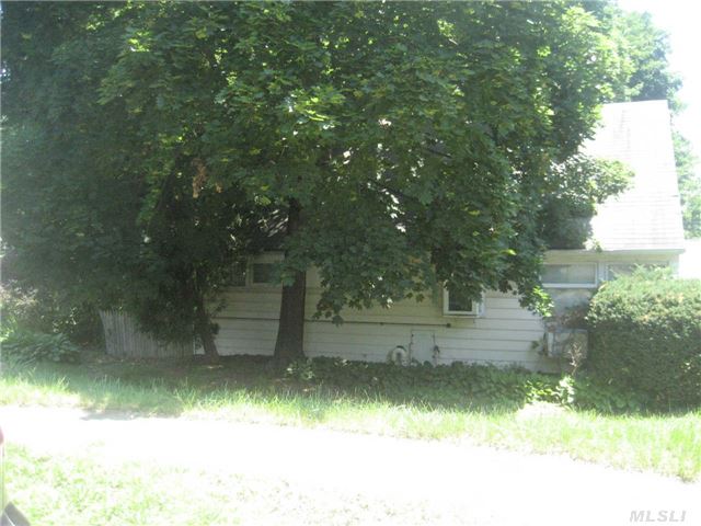 Needs Repairs, Great Starter Home. Check Out 203K Financing