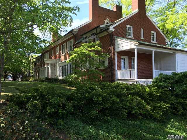 Transport Yourself To Grander Times When Building A Home Meant Creating A Piece Of Art. Sweeping Staircases, High Ceilings, Servant Quarters, And Fine Woodworking Details Accentuate This Impressive 5 Bedroom, 3.5 Bath Home.