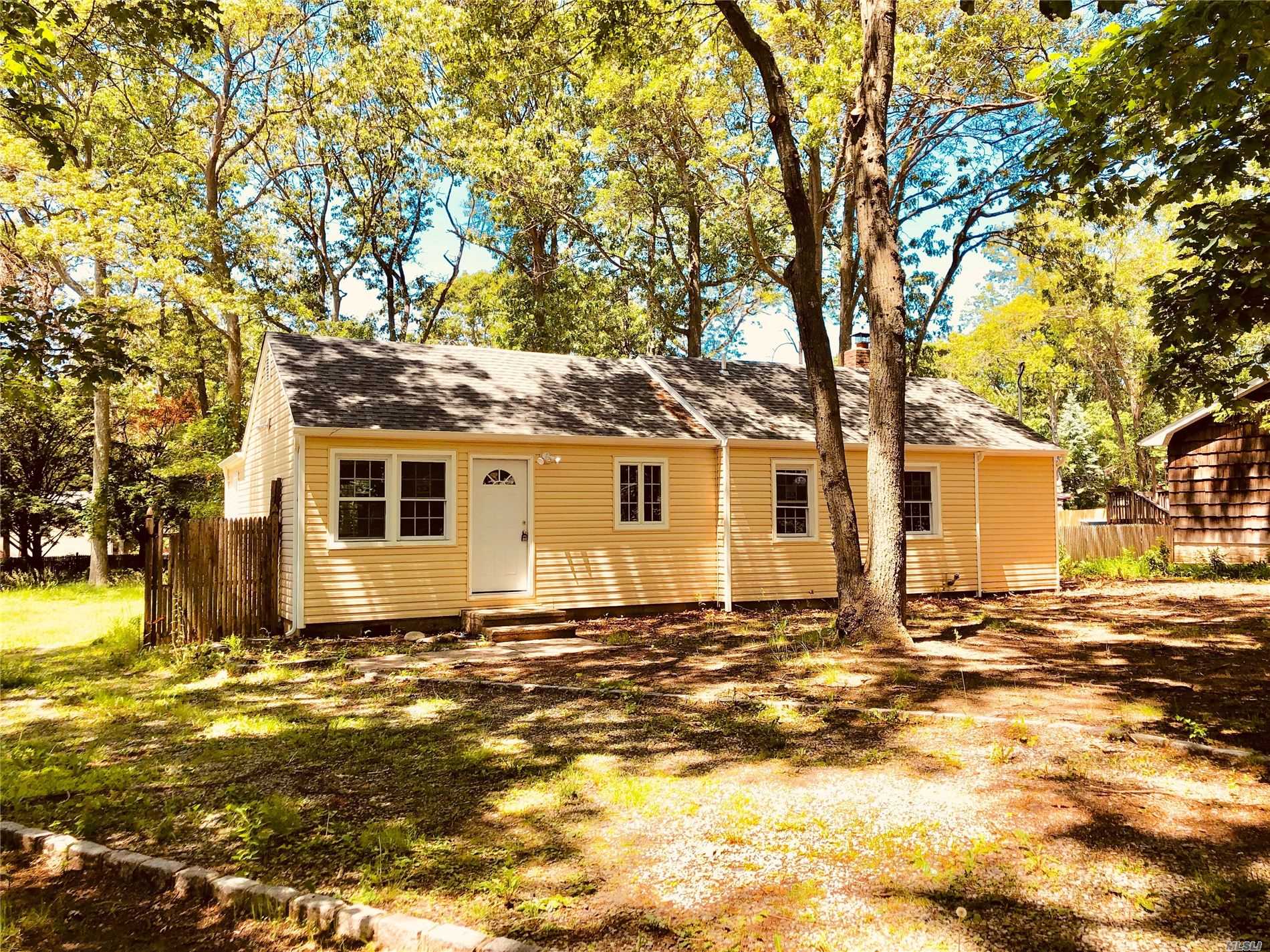 Beautiful Renovated Ranch. Featuring 3 Bedrooms, Dining Room, Living Room, Fam Room With Fire Place, 2 Full Bathrooms. Brand New Kitchen, Stainless Steel Appliances