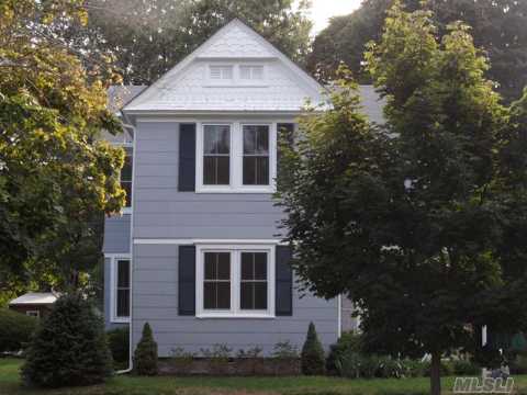Turn-Key Greenport Village Charmer.Tastefully Renovated 2010 (Never Used)-New Kitchen, Baths, Plumbing, Mechanicals,Windows, Cac +++. 1st Flr Master Suite W/Cathedral Ceiling. Great Architectural Details, Wood Flrs,Built-In's. Large Yard. Det 2-Car Garage/Potential For Studio-Zoned 1-2Family. Walk To All-Village,Shops,Library, Beach/Boat,Golf,Transportation