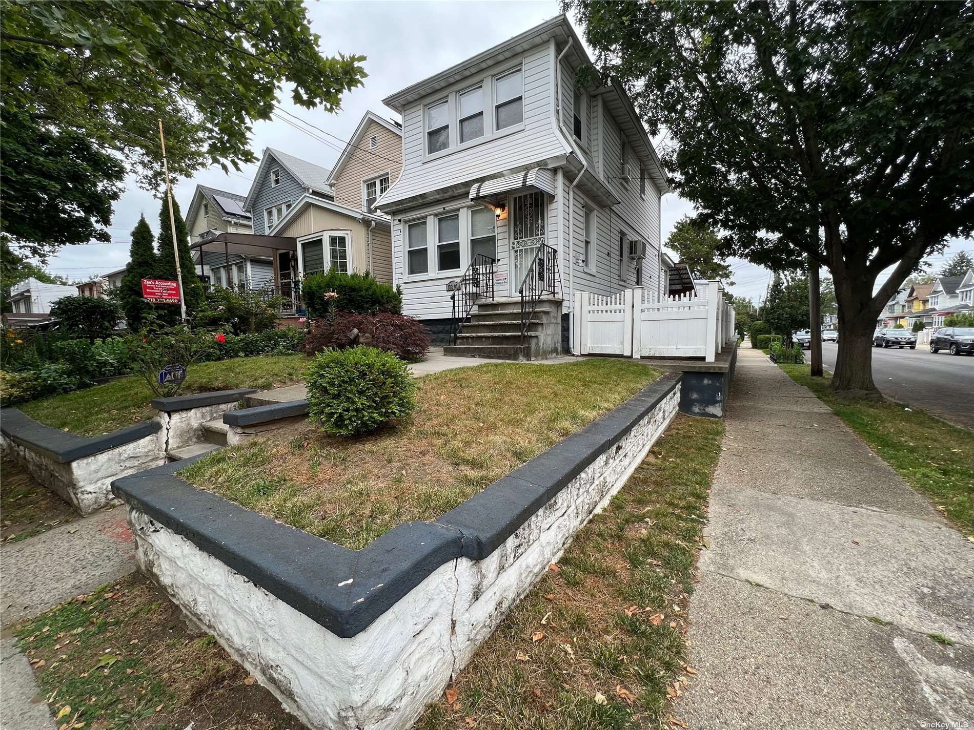 Single Family in South Ozone Park - Linden  Queens, NY 11420