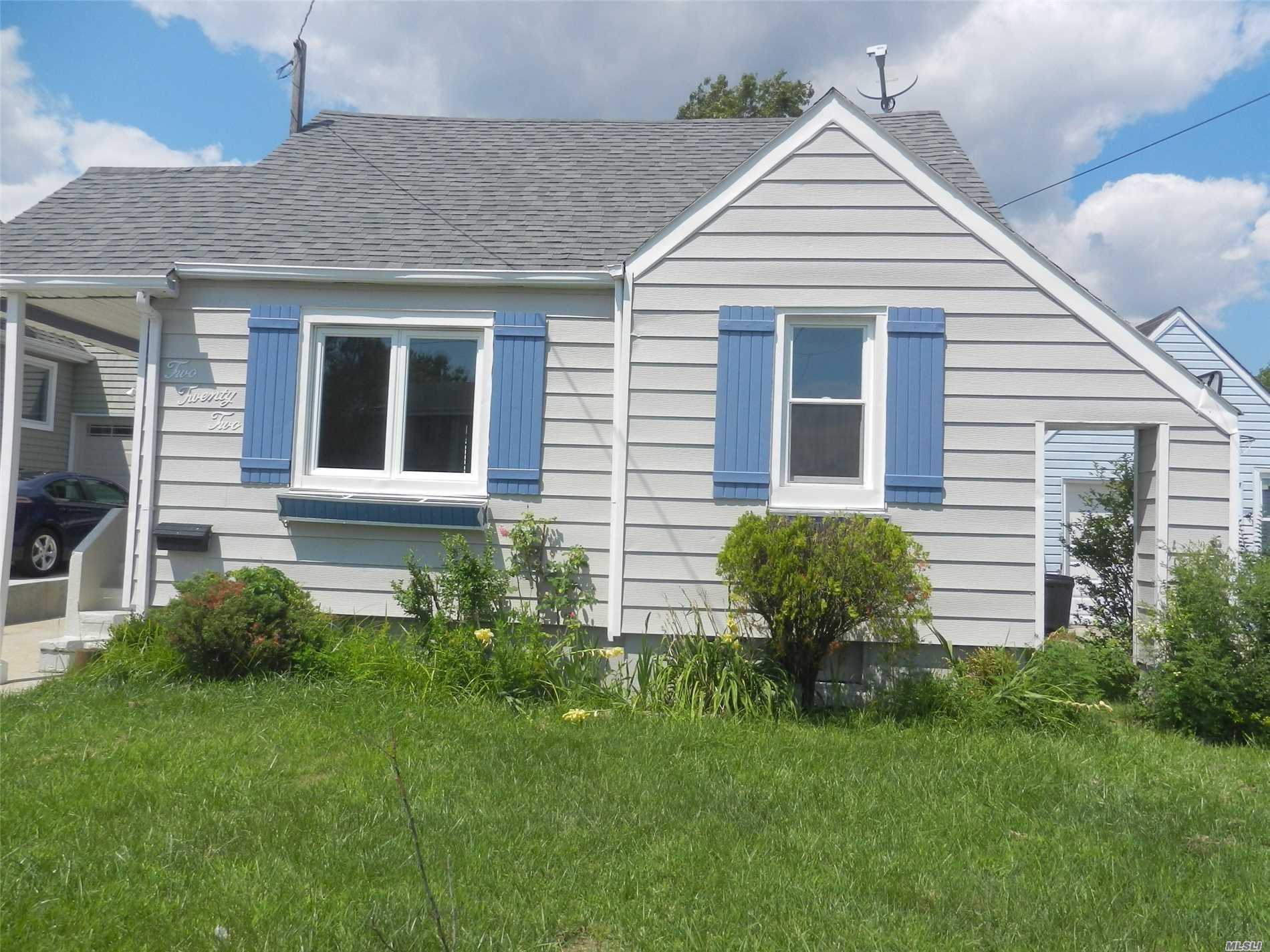 Charming Colonial Back On Market + Ready For Quick Sale! Near Town Beaches, 2 Houses From Waterfront On Cul-De-Sac St. Sunsets Frm Your Front Steps. Flood Insurance $1550 Annually. Long Driveway To Detached Garage, Southern Exposure.