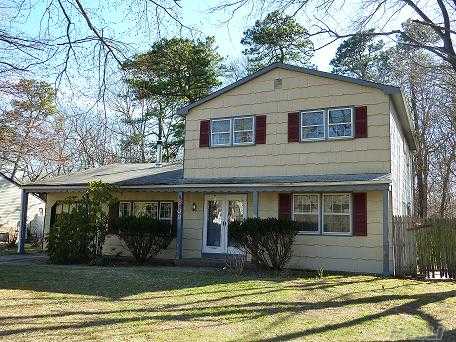 North Great River Horse Country! Enter Connetquot Park At End Of Cul De Sac. Large House On Over 1/2 Acre Of Property.