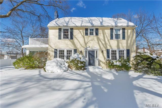 Pretty Colonial In Baxter Estates With Water Views.