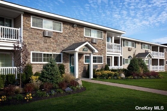 Apartment in Sayville - Lakeland  Suffolk, NY 11782