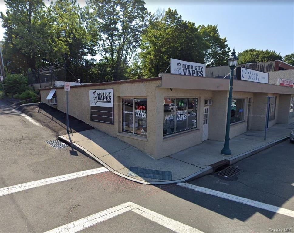 Commercial Lease in Clarkstown - South Middletown  Rockland, NY 10954