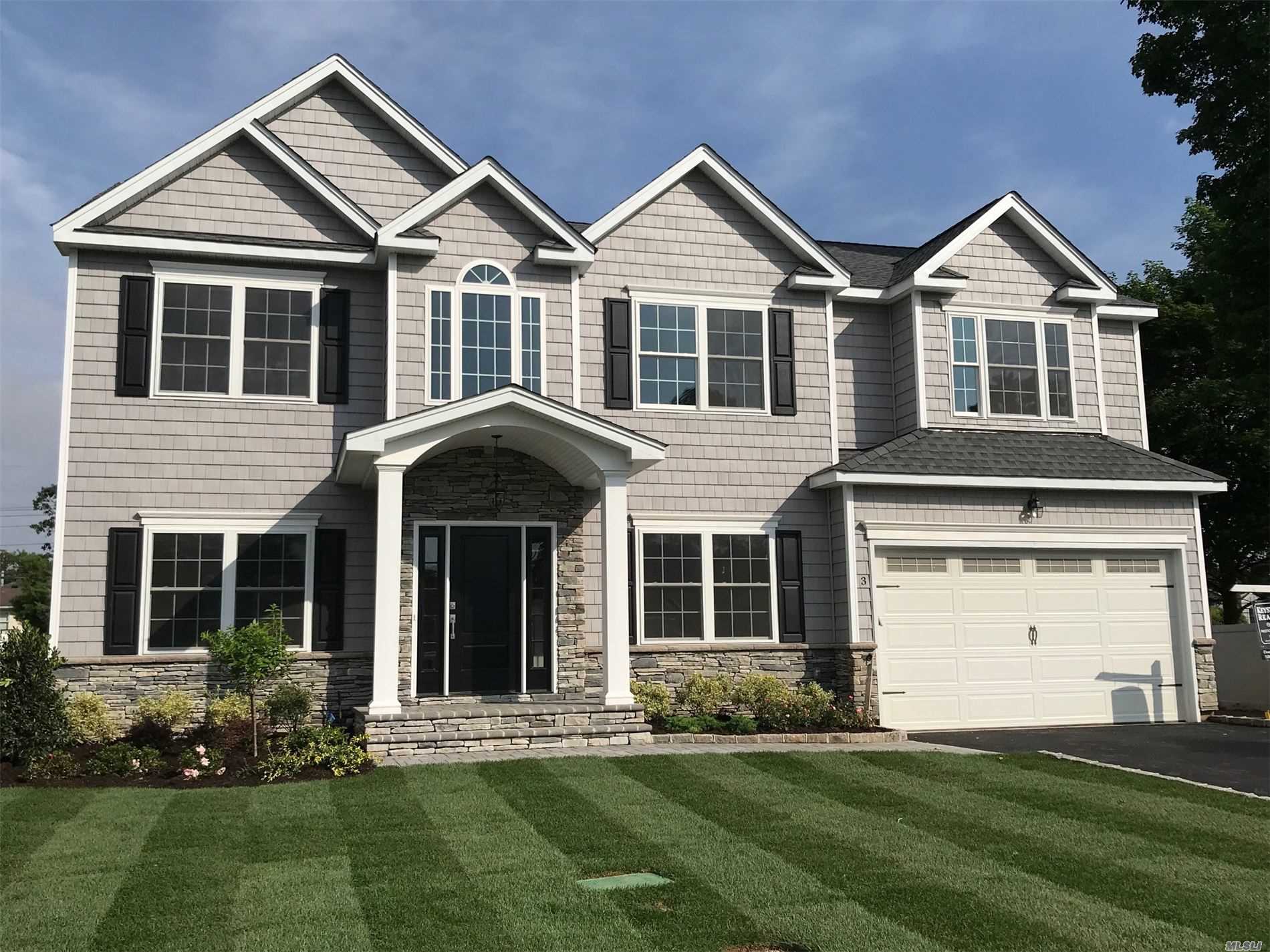 New Custom Colonial In N Syosset! 2 Story Grand Entry, 9Ft Ceilings, 5Bedrooms, 3.5Bths, Formal LR&DR, Den W/Fireplace, Designer Kitchen W/Center Isle, Viking SS Appliances, Quartz/Marble Counters, Master Br W/Tray Ceiling, Oak Flrs, Guest Rm W/Full Bth, Custom Closet Systems, Mudroom, Cvac, Alarm, Igs, 2 Car Garage, Fenced In Yard