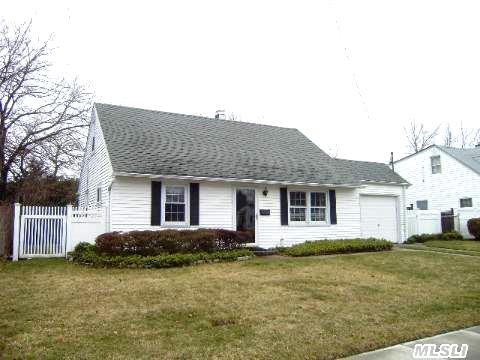 Great Home In Massapequa! Updated Heat, Roof & Siding. Near Shopping & Parks. Taxes Do Not Reflect Star Savings Of 1,206.03.