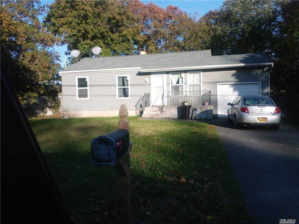 Listing in Bellport, NY