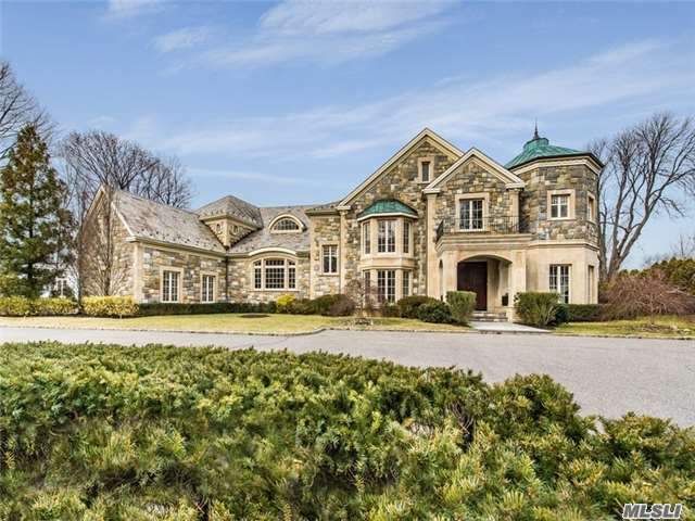 This 10, 000 Sf. European-Inspired Stone Masterpiece Stands Tall On 1.3 Flat Acres. Soaring Entry Leads Directly To Spectacular Waterviews Of Manhattan Skyline. State-Of-The-Art Kit, Den, Library, Cabana W/Br, 2 Mstr Brs. French Architect Philippe Starck Inspired. Whole House Generator. Complete Reno 2016.