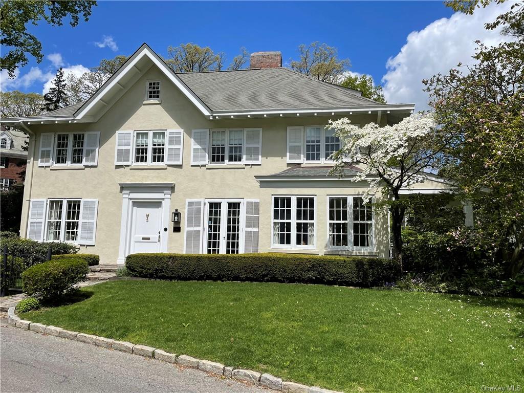 Single Family in Eastchester - Northern  Westchester, NY 10708