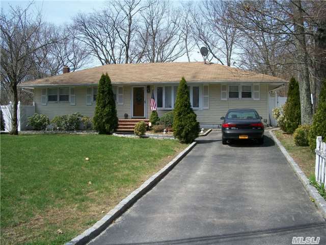 Great Ranch On A Quiet Dead End Street - Hdwd Floors, Finished Basement! Pre Approved Short Sale At This Number