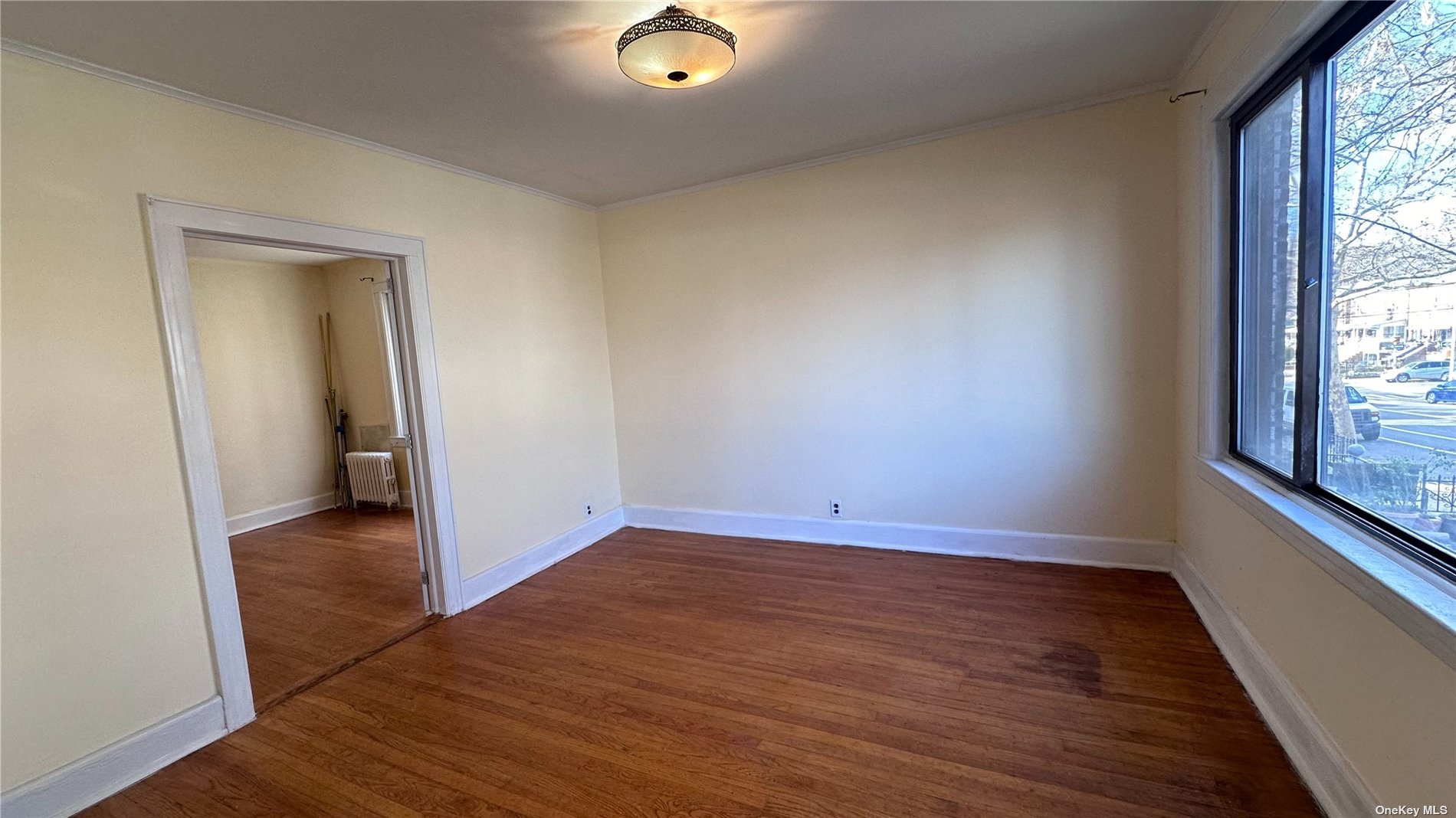 Apartment in East Elmhurst - 31st  Queens, NY 11369