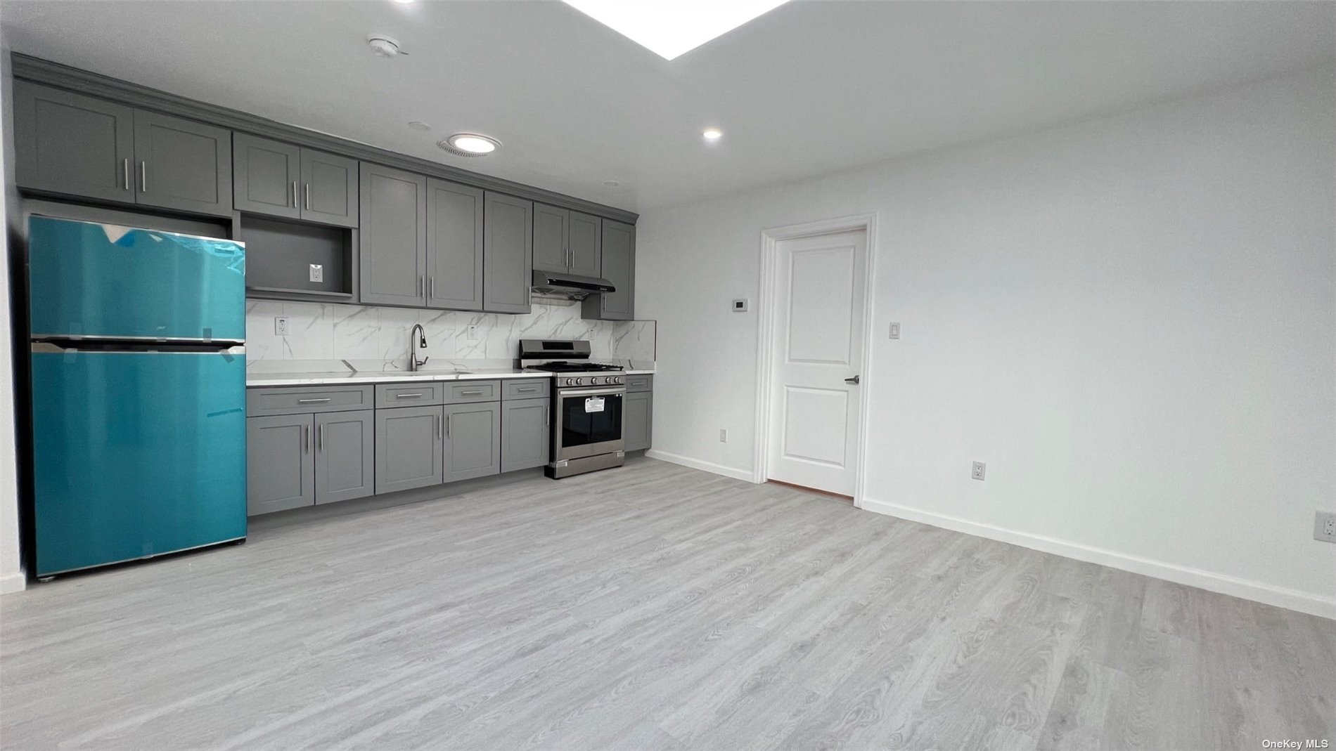 Apartment in Flushing - Gravett  Queens, NY 11367