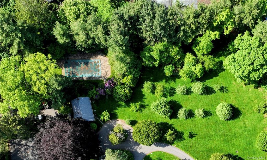 Aerial view of 40A Mamaroneck Road, a rare vacant 1.4 acres ready to develop and perfectly nestled in Scarsdale's Murray Hill es