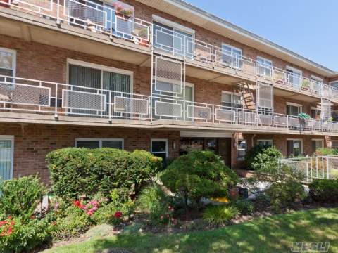 Spacous 2 Bedroom 2 Full Bath Corner Unit With Very Low Maintenance. Building Recently Updated Lobby & Hallways. 2 Laundry Rooms On Each Floor. Great Location Close To All Village Shopping,  Restaurants And Lirr.