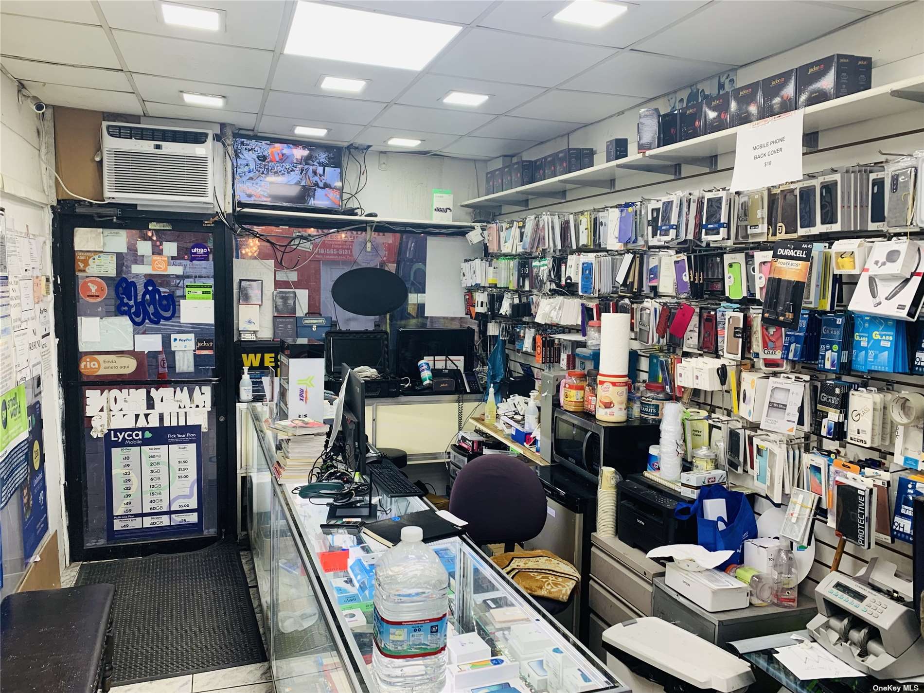 Commercial Lease in Jackson Heights - Broadway  Queens, NY 11372