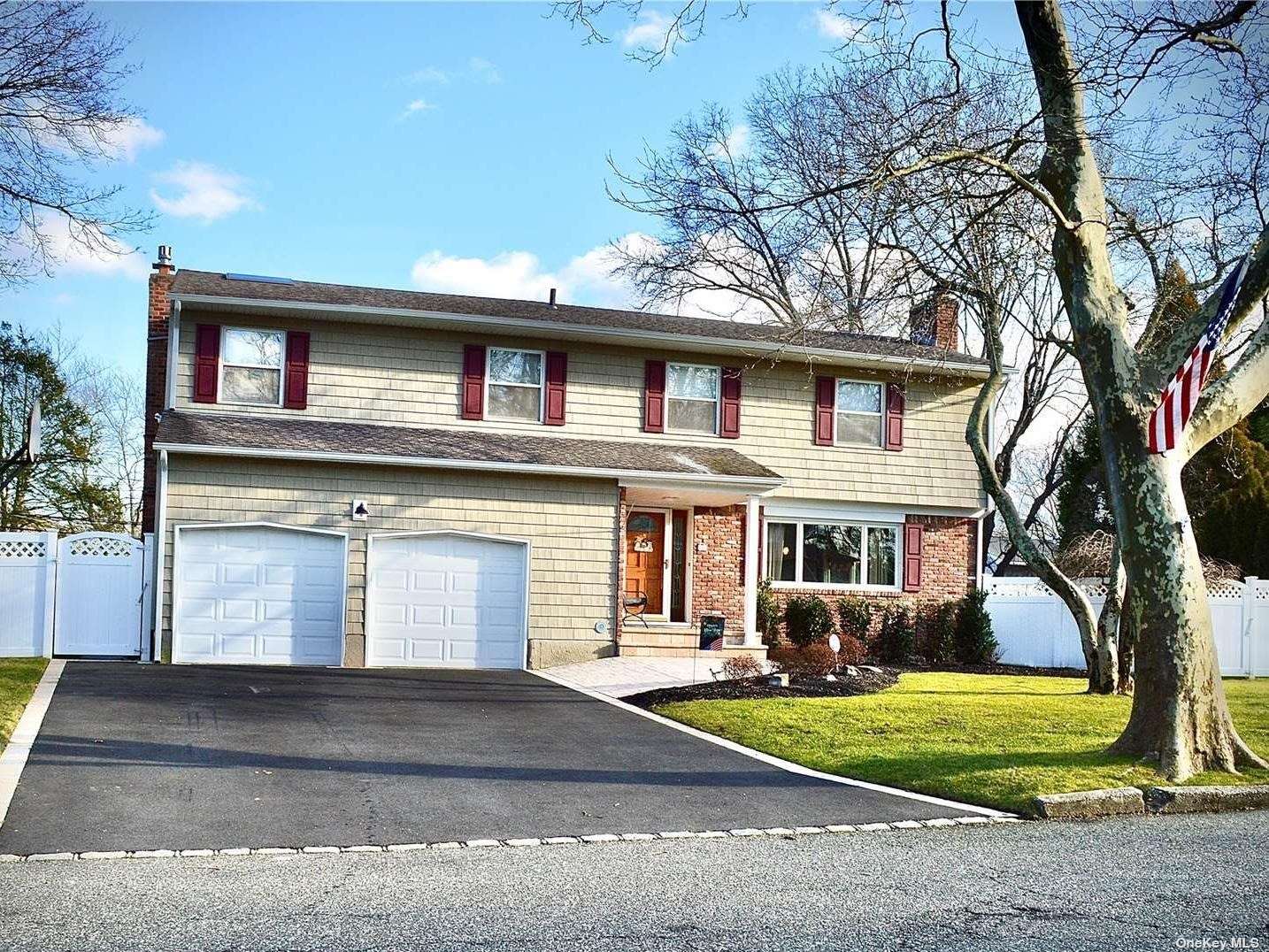 Listing in Melville, NY
