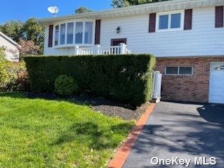 Listing in Ronkonkoma, NY