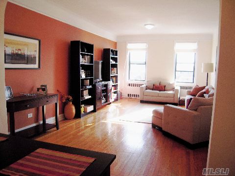 Sundrenched All Renov Corner Penthouse In Heart Of Town! Low Maint! 2 Br's 1 Ba,  Kitchen W/Wood Cabinets, Granite Counters. Marble Bath W/Sep Shower. Lg Foyer, Dining Area, Huge Liv Rm, 10' Ceilings, Wood Fls, Spacious Br's And Closets. Storage & Laundry In Bldg. Only 1 Blk To Rr, Buses, Shops. Gn So. Schools. Poss To Rent Pkg Spot, Maint Without Star $779/Mo!