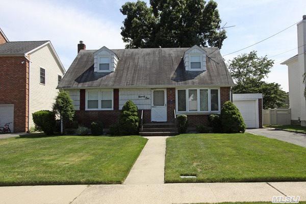 Introducing This Beautifully Expanded Cape In Herricks Schools.With A Mid-Block Location, This Centrally Located Home Provides Serenity And Tranquility. With Sunny Exposures,  This Home Offers 4 Bms 1 F/Bth,  And A Lrge Den With Access To The Bkyrd. The Bsemt Is A Full Basement And Mostly Finished With A Great Open Space For Playroom Or Other Uses. Must See!!