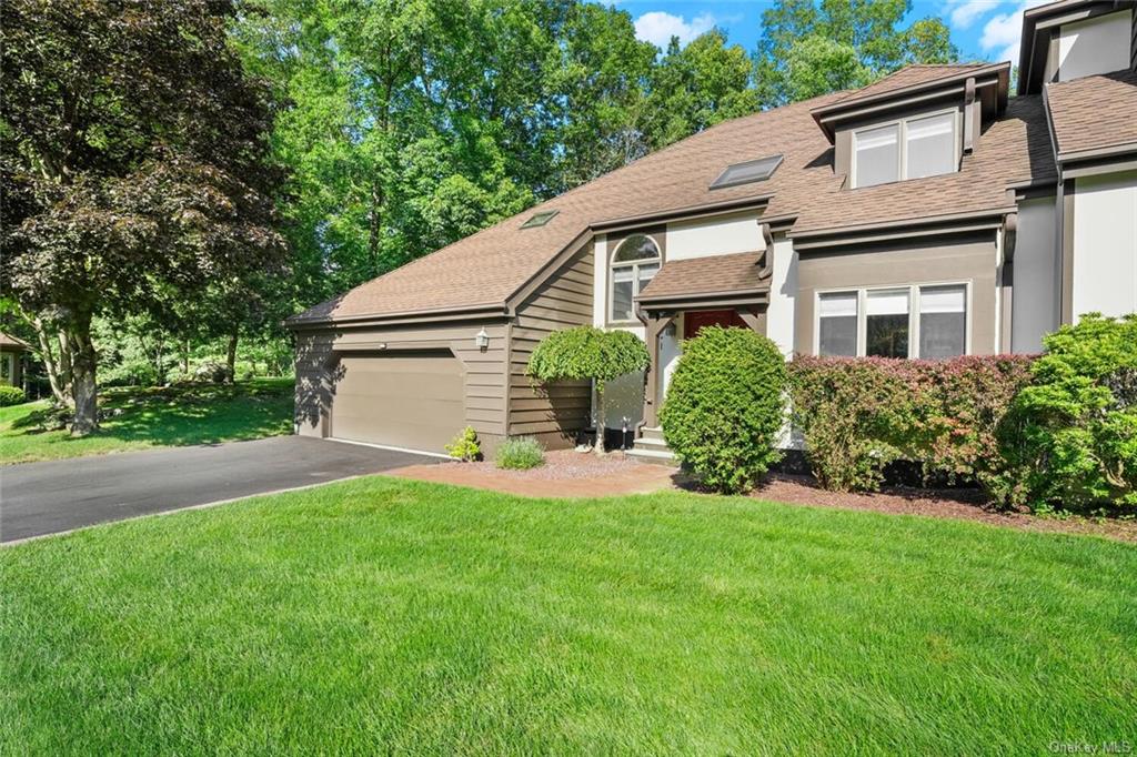 Single Family in North Salem - Cotswold  Westchester, NY 10560