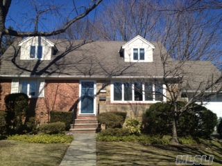 New! Absolutely Charming & Bright 4 Bdrm,2 Bth Cape! Fantastic Mid-Blk Loc In Desirable Syosset Woods!Features Updated Eik,Open Lvrm/Dr & Sliders To Private Yard & Deck! Spacious Rms,Great Storage, Fin Basement.Southern Exp,Gas Avail.Make It Your Own & Move Right In! Willets Elem,Hbt Mid. Won't Last!!